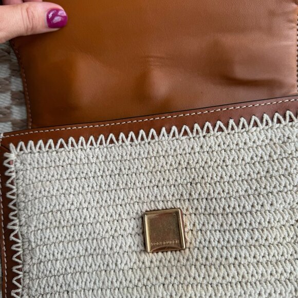 Tory Burch Cream Purse - Picture 9 of 13